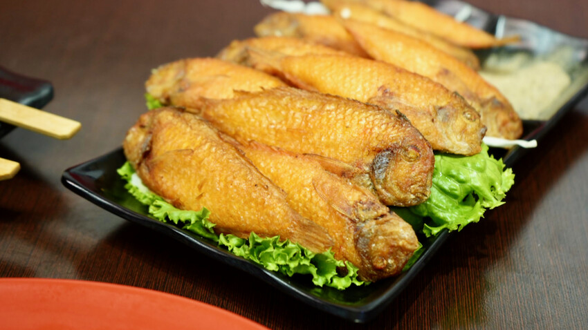 新北市汐止區[新北美食] 海神熱炒-汐止宵夜｜來自澎湖的海味，必點「紅新娘魚、澎湖小管」！