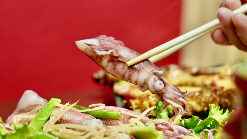 新北市汐止區[新北美食] 海神熱炒-汐止宵夜｜來自澎湖的海味，必點「紅新娘魚、澎湖小管」！