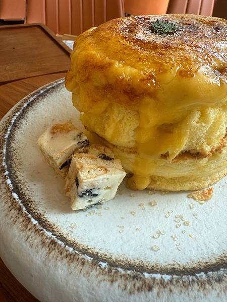 「台北美食」大巨蛋聚餐推薦 成真咖啡 誠品松菸「信義區咖啡廳