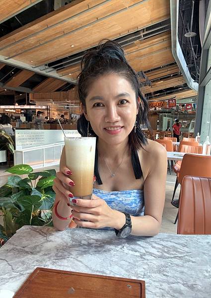 「台北美食」大巨蛋聚餐推薦 成真咖啡 誠品松菸「信義區咖啡廳