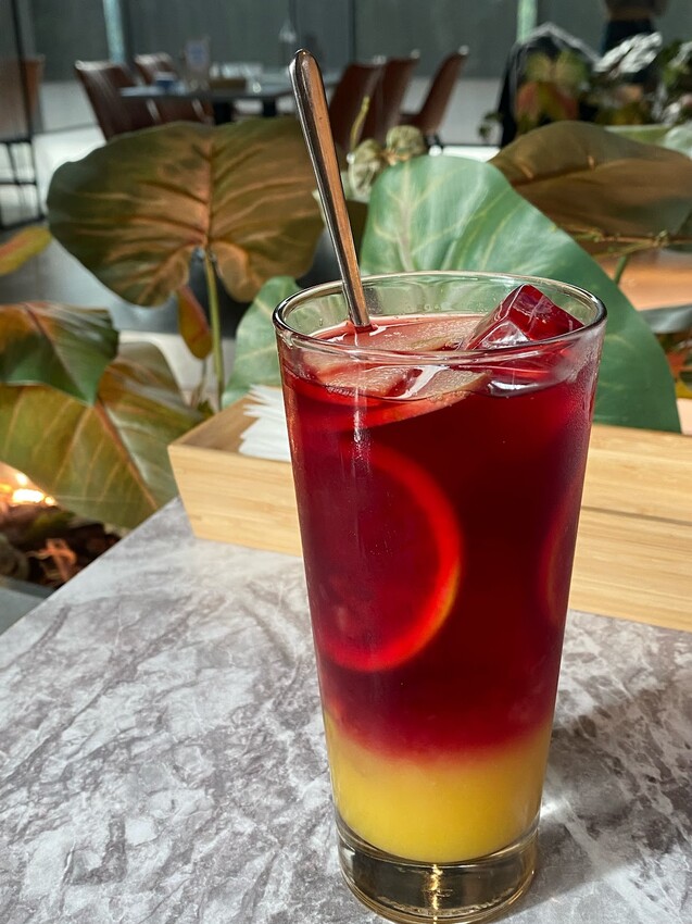 台北市信義區#我來開箱 🍓🫘成真咖啡松菸誠品店 ｜開心果草莓大福