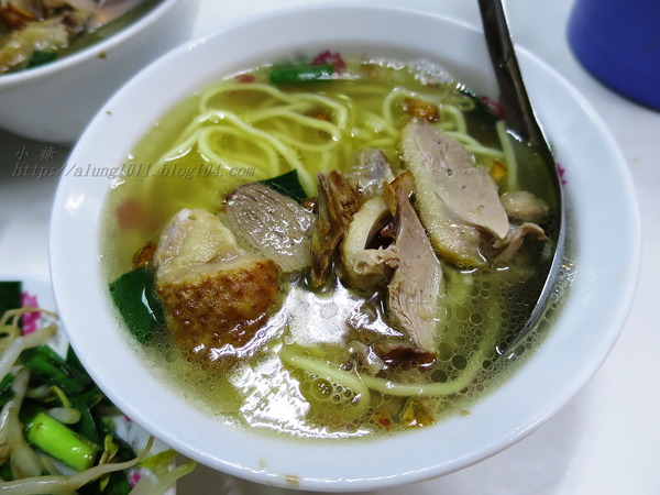 月娥鴨肉：月娥鴨肉    ..晚來就呷嘸!!