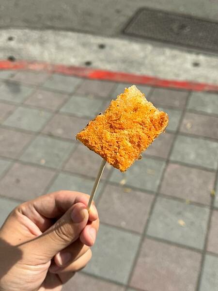 （饒河街美食）佳元蔥油餅舖松山八德店～香酥可口蔥油餅35元！