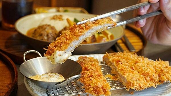 LINE_ALBUM_茶嶋咖哩 二傻夫婦_240901_4.jpg