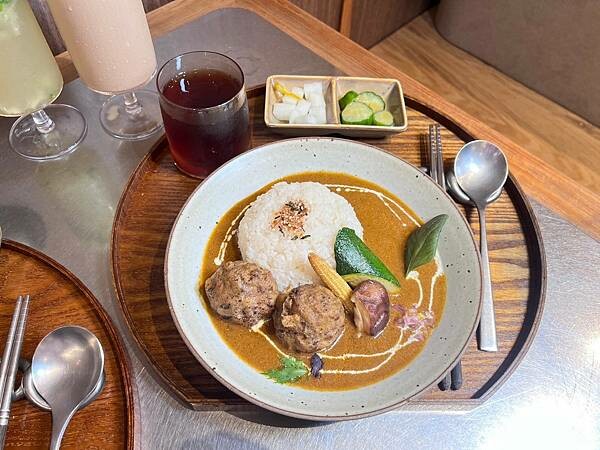 LINE_ALBUM_茶嶋咖哩 二傻夫婦_240901_21.jpg