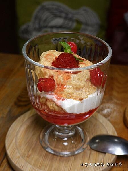 英式莓果蛋白霜-左巴好室好事 (1).jpg