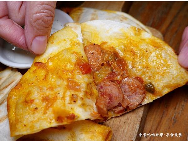 卡莎蒂雅臘腸脆餅-左巴好室好事 (3).jpg