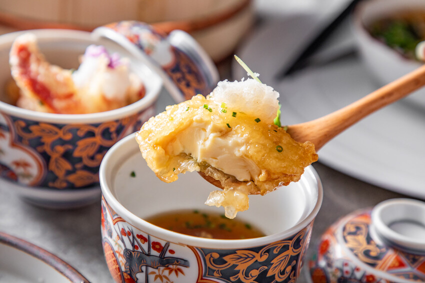 桃園市桃園區宗初食堂日式無菜單料理桃園店|最強日式無菜單料理強勢插旗桃園!活龍蝦、鮑魚等頂級食材十道無菜單料理只