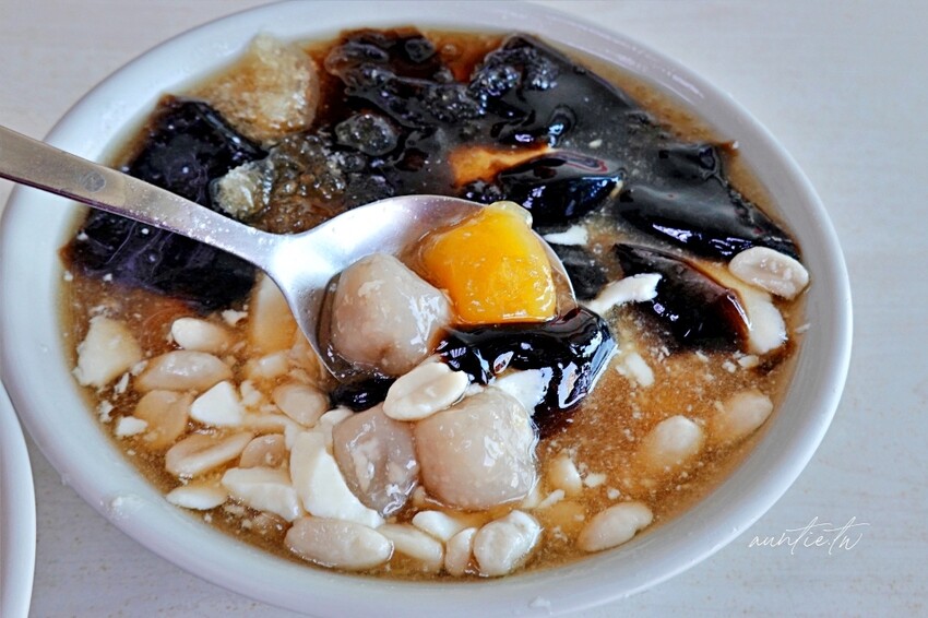 台中市豐原區【台中】豐原｜豐東豆花，在地老字號甜品店，料好實在透心涼豆花