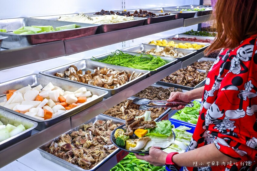 新北市三峽區【三峽北大餐廳】耀武羊威羊肉爐，菜單599元羊肉爐自助吃到飽推薦