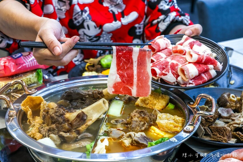 新北市三峽區【三峽北大餐廳】耀武羊威羊肉爐，菜單599元羊肉爐自助吃到飽推薦
