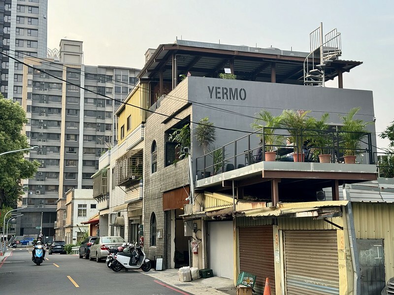 桃園市桃園區桃園咖啡館｜荒 yermo．野陌工作室的「廢墟」獨特魅力。（桃園新店）
