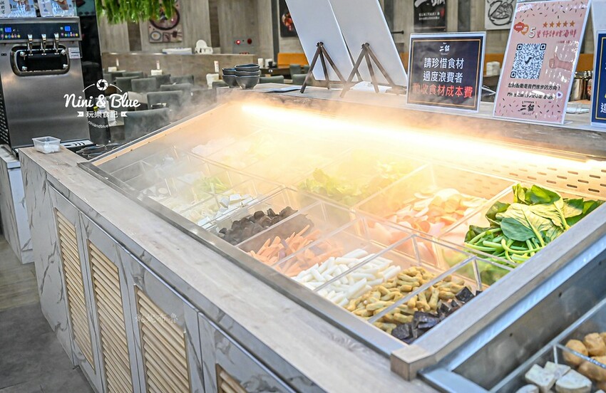 台中火鍋吃到飽,平日午餐358元起就有肉肉吃到飽,鬥牛士二鍋台中 @Nini and Blue 玩樂食記