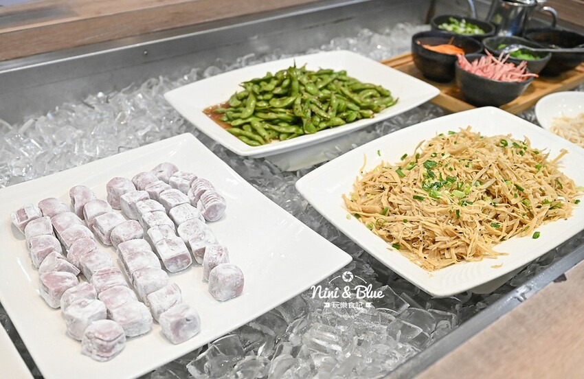 台中火鍋吃到飽,平日午餐358元起就有肉肉吃到飽,鬥牛士二鍋台中 @Nini and Blue 玩樂食記