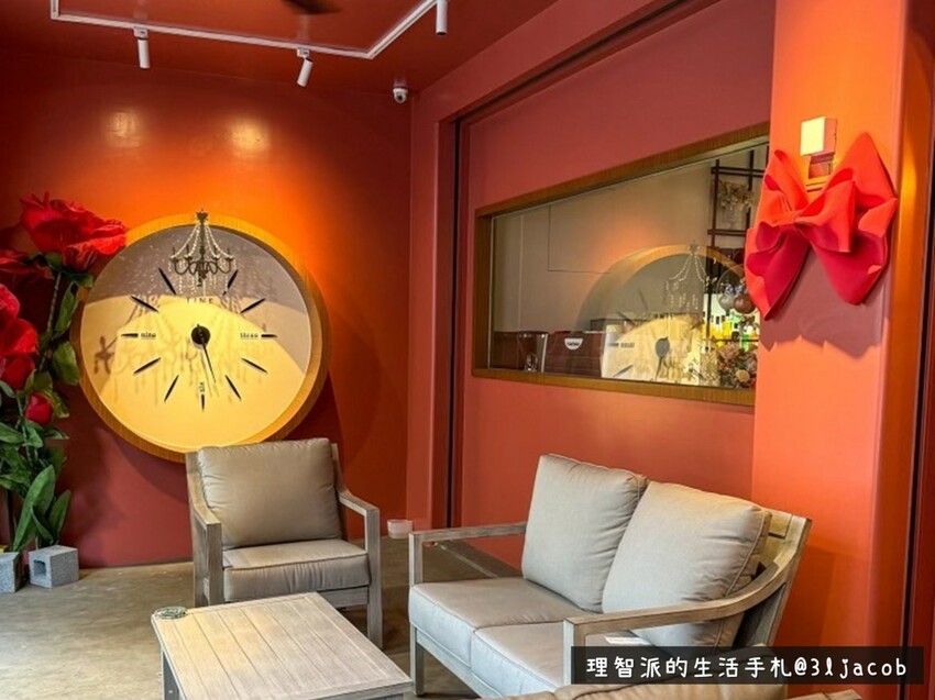 2024最新 台中餐酒館推薦》90後餐酒館 I 一間如開濾鏡般網美級台中美食餐廳,餐點平價好吃,更有自家精釀啤酒廠提供的獨家啤酒 - 理智派的生活手札