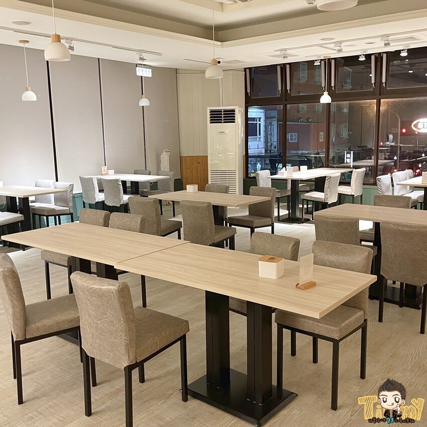 新竹縣竹北熊麵製造所。 全台獨創乾濕兩吃沾醬的創意麵食！ 超推QQ肥瘦黃金比例的焢肉！ (菜單營業時間地址電話) - 跟著踢小米吃喝玩樂趣