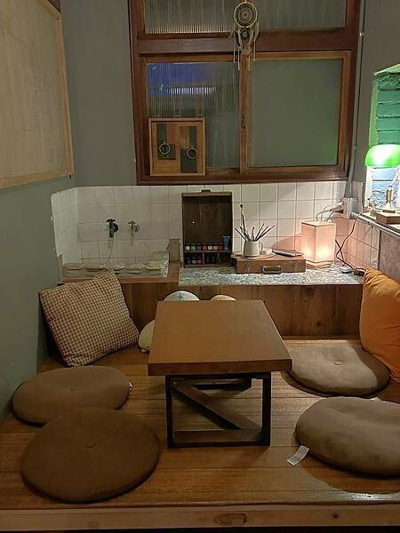 台南市北區【台南北區】酉時~巷弄老宅,從下午茶到深夜的甜點咖啡店,氣氛很棒喔!