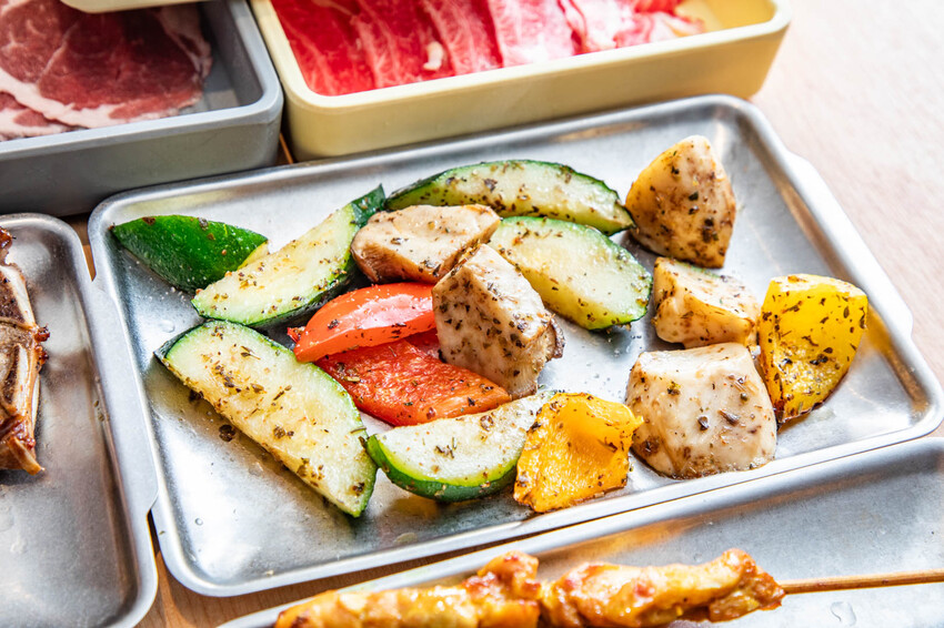 桃園呀屋火鍋烤串吃到飽4.9星必吃推薦。