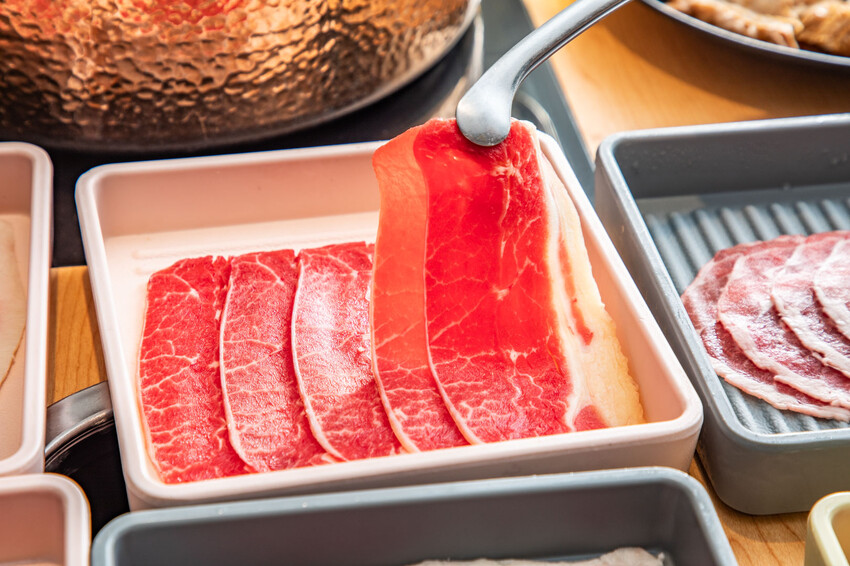 桃園呀屋火鍋烤串吃到飽4.9星必吃推薦。