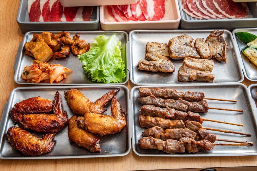 桃園呀屋火鍋烤串吃到飽4.9星必吃推薦。