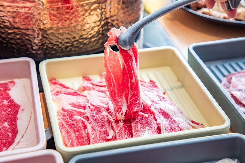 桃園呀屋火鍋烤串吃到飽4.9星必吃推薦。