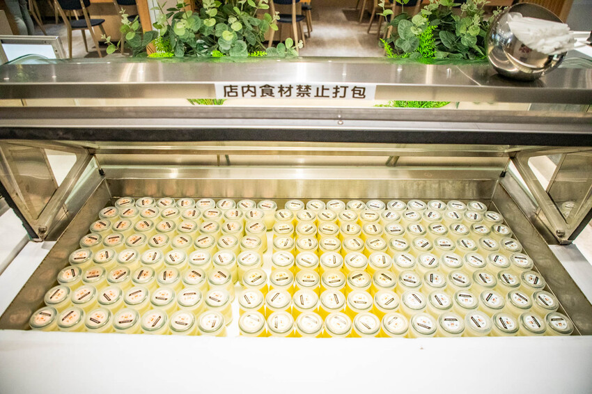 桃園呀屋火鍋烤串吃到飽4.9星必吃推薦。