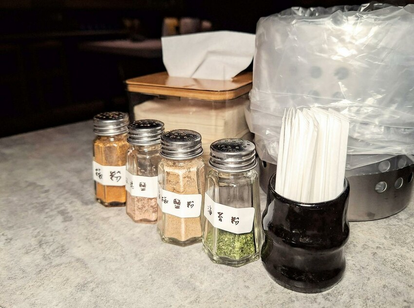 【美食】「八串八」串燒、烤物、壽司，新莊居酒屋推薦、新莊日本