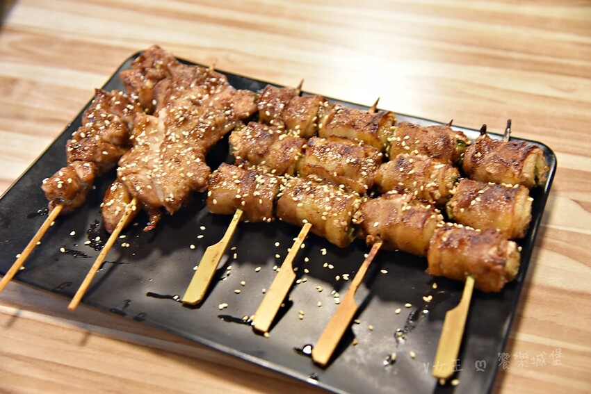 新北市板橋區串一番串烤 ll 板橋平價串燒,環境舒適,是你跟三五好友聚會的好地方,SHOT還有買五送一,讓你們吃的開心、