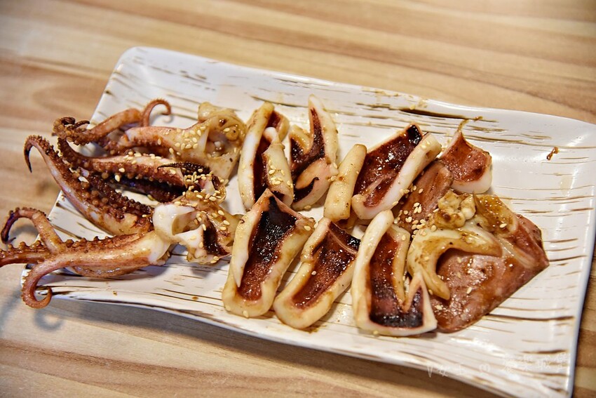 新北市板橋區串一番串烤 ll 板橋平價串燒,環境舒適,是你跟三五好友聚會的好地方,SHOT還有買五送一,讓你們吃的開心、