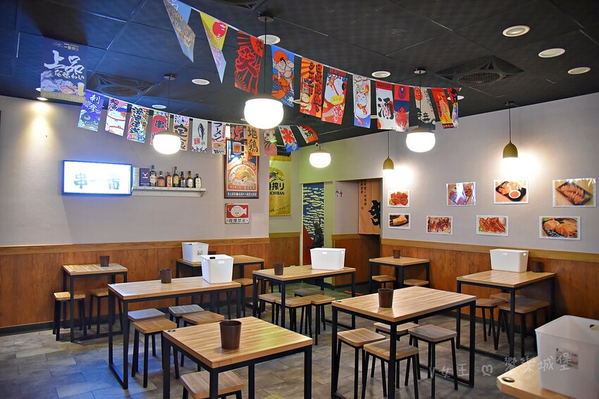 新北市板橋區串一番串烤 ll 板橋平價串燒,環境舒適,是你跟三五好友聚會的好地方,SHOT還有買五送一,讓你們吃的開心、