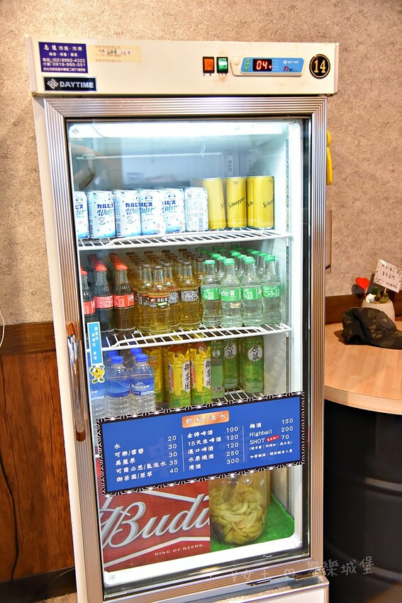 新北市板橋區串一番串烤 ll 板橋平價串燒,環境舒適,是你跟三五好友聚會的好地方,SHOT還有買五送一,讓你們吃的開心、