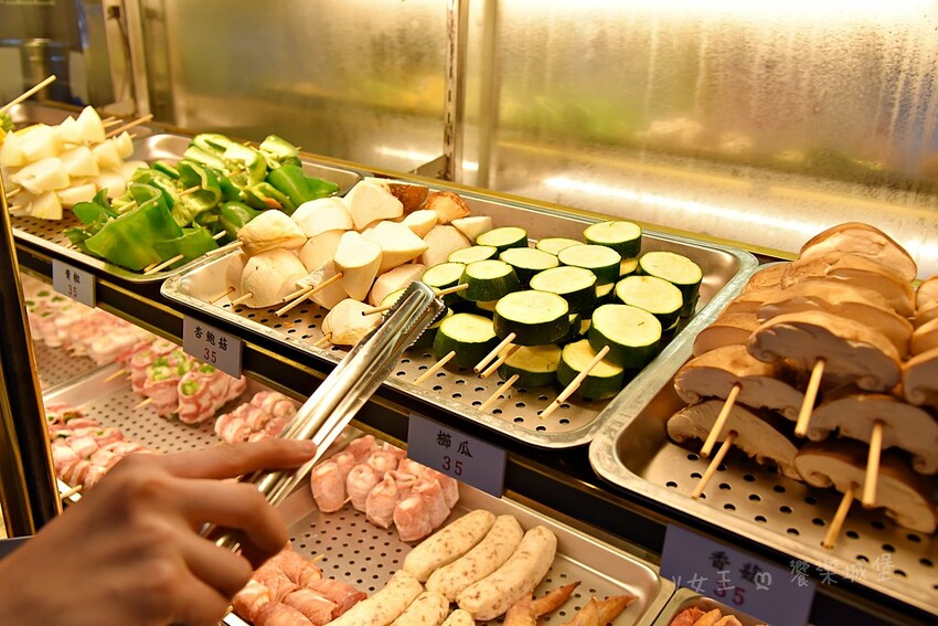 新北市板橋區串一番串烤 ll 板橋平價串燒,環境舒適,是你跟三五好友聚會的好地方,SHOT還有買五送一,讓你們吃的開心、