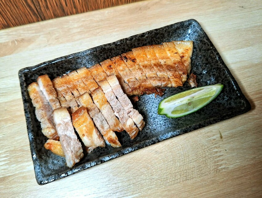 【美食】「串一番串烤」平價串燒，板橋串燒推薦、板橋深夜食堂推