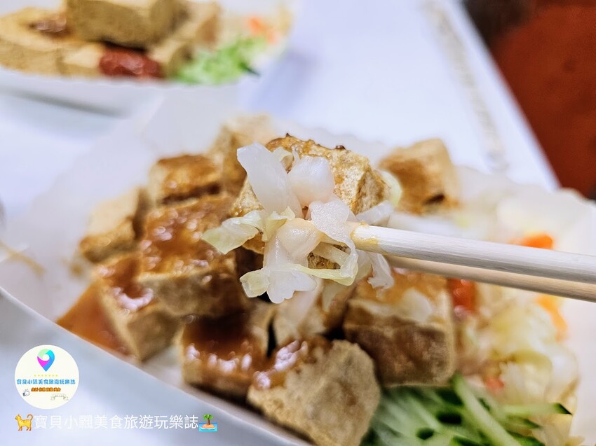 台中市北區[食]台中 一中街 臭豆腐達人 迷你一口臭豆腐 泡菜鮮脆豆腐酥嫩 越臭越香越好吃