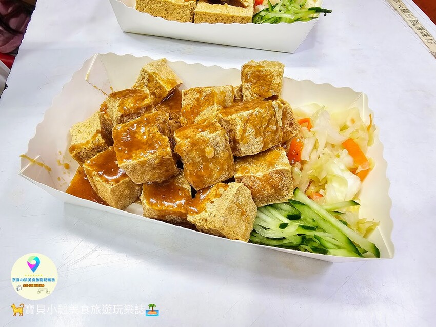 台中市北區[食]台中 一中街 臭豆腐達人 迷你一口臭豆腐 泡菜鮮脆豆腐酥嫩 越臭越香越好吃