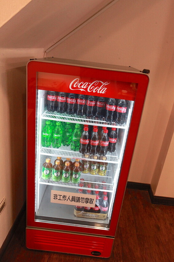 台南市北區吃。台南市｜北區。 「小虎牛排 公園店」老店新分店報報!!!!!完善舒適用餐空間平價牛排專賣店 「小虎牛排