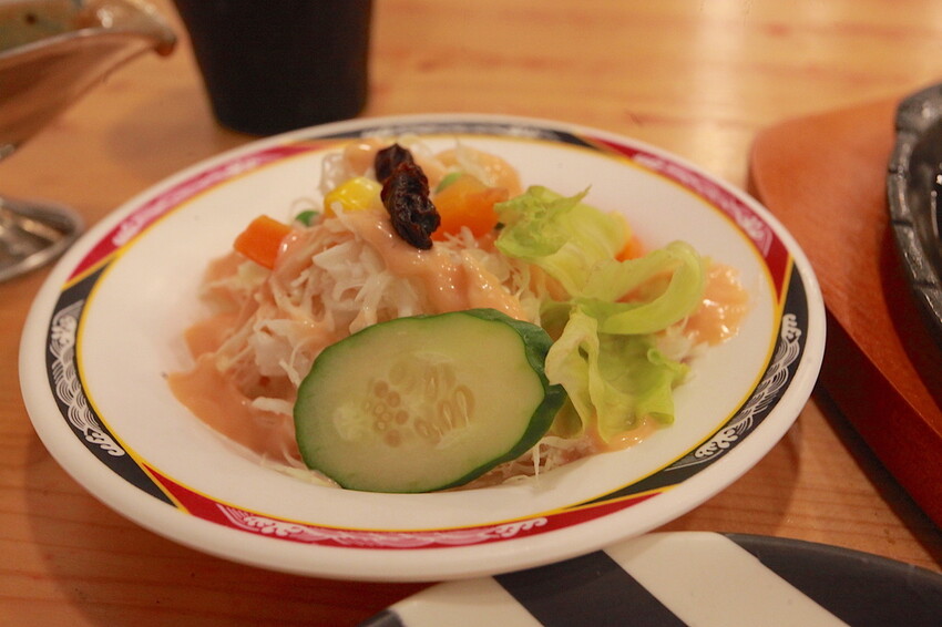 台南市北區吃。台南市｜北區。 「小虎牛排 公園店」老店新分店報報!!!!!完善舒適用餐空間平價牛排專賣店 「小虎牛排