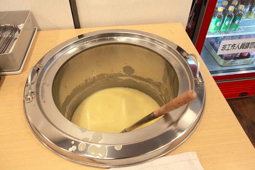 台南市北區吃。台南市｜北區。 「小虎牛排 公園店」老店新分店報報!!!!!完善舒適用餐空間平價牛排專賣店 「小虎牛排