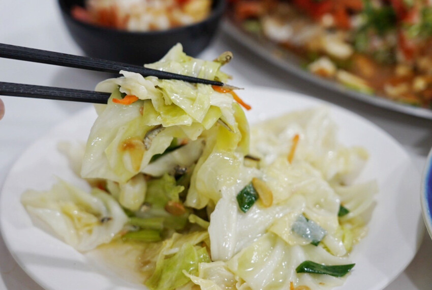 母親節帶家人來吃現撈海鮮！整桌9道有活龍蝦、石斑魚、超厚刺身、九孔沙拉..才4280元