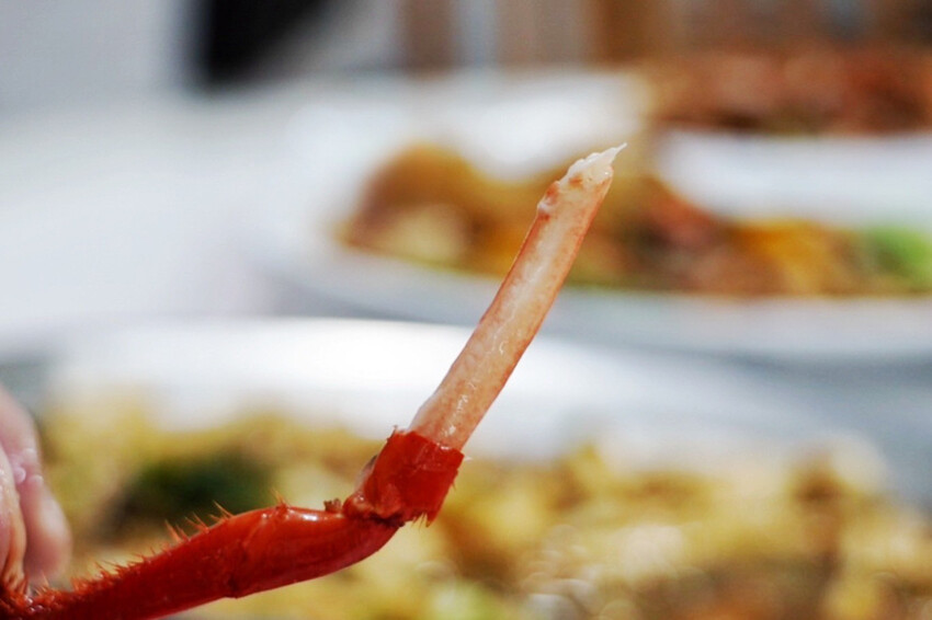 母親節帶家人來吃現撈海鮮！整桌9道有活龍蝦、石斑魚、超厚刺身、九孔沙拉..才4280元