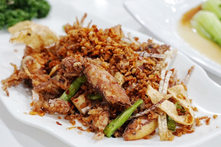 母親節帶家人來吃現撈海鮮！整桌9道有活龍蝦、石斑魚、超厚刺身、九孔沙拉..才4280元