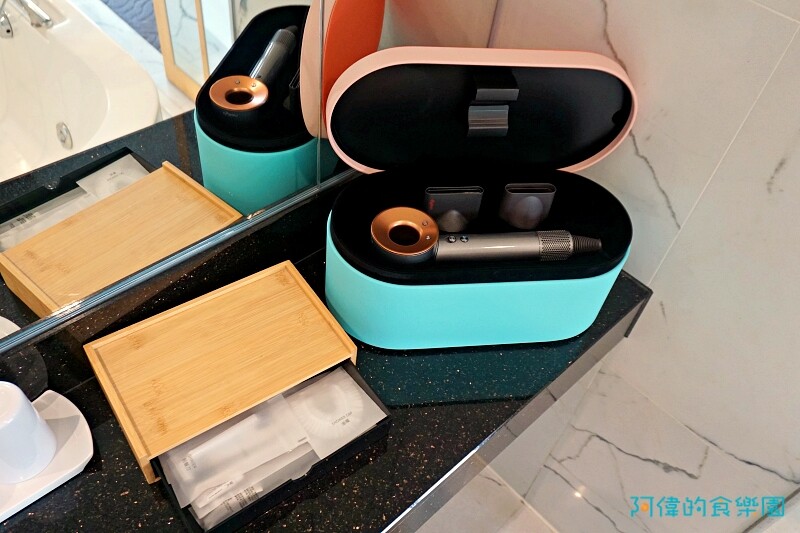 晶澤會館星空屋超夢幻！日月潭必住民宿，湖景第一排。