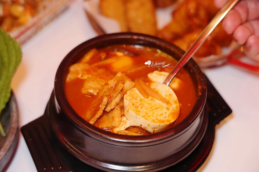 台北市中正區Bonchon Chicken本村韓式炸雞 「紐約最好吃韓式炸雞」插旗台北！開幕免費送炸雞腿