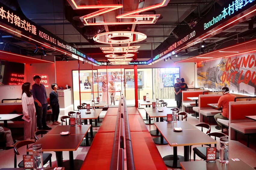 台北市中正區Bonchon Chicken本村韓式炸雞 「紐約最好吃韓式炸雞」插旗台北！開幕免費送炸雞腿
