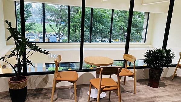 IMG_2929.jpg IMG_2929.jpg