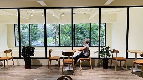 IMG_2933.jpg IMG_2933.jpg