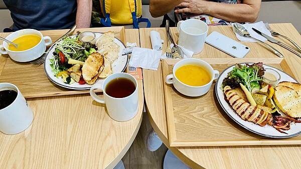 IMG_2950.jpg IMG_2950.jpg