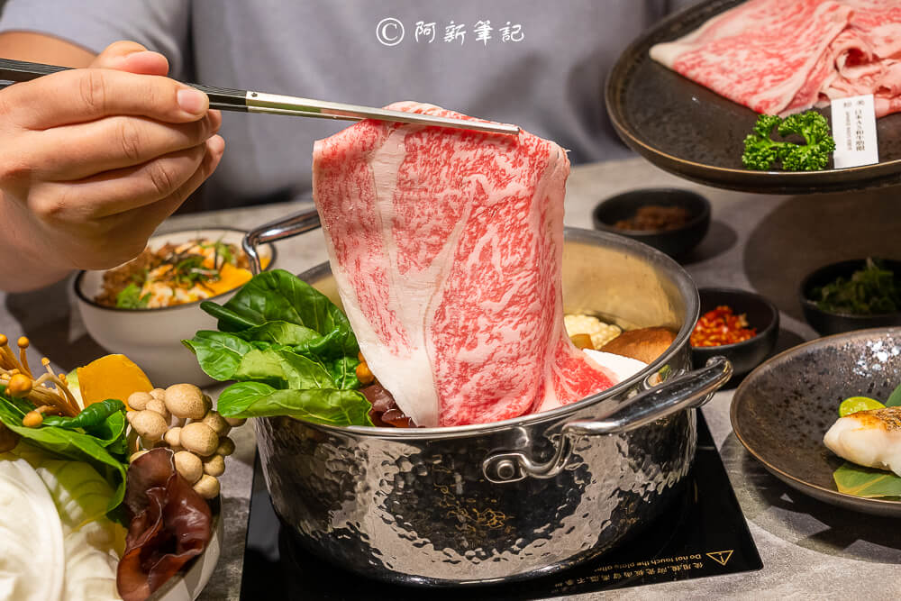 初美涮涮鍋台中頂級個人鍋物！活龍蝦帝王蟹與A5和牛，日本職人湯底奢華饗宴