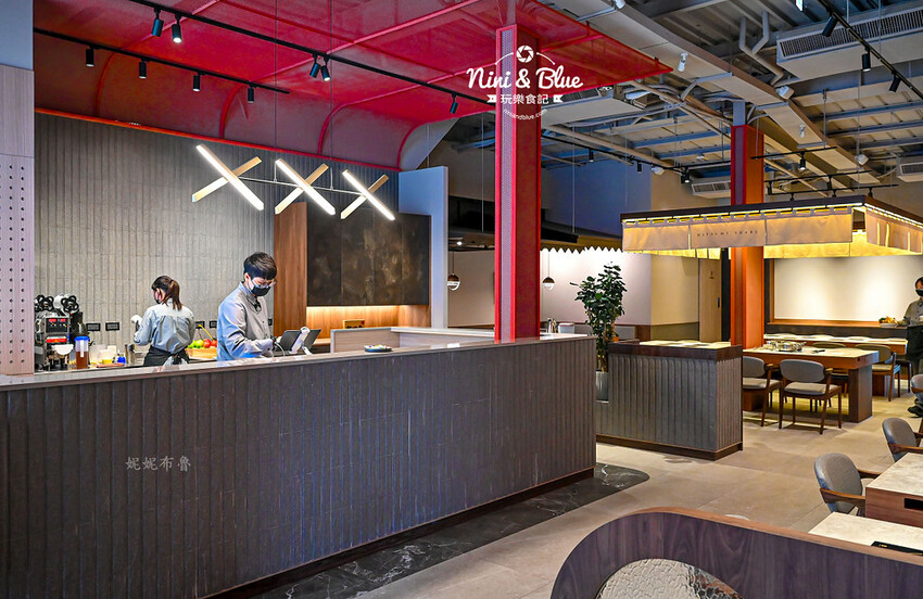 初美涮涮鍋-台中頂級火鍋推薦,和牛、活體龍蝦、現榨蘋果汁手搖飲、1%bakery甜點 @Nini and Blue 玩樂食記