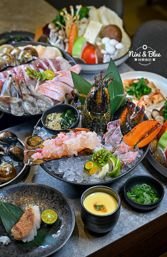 初美涮涮鍋-台中頂級火鍋推薦,和牛、活體龍蝦、現榨蘋果汁手搖飲、1%bakery甜點 @Nini and Blue 玩樂食記